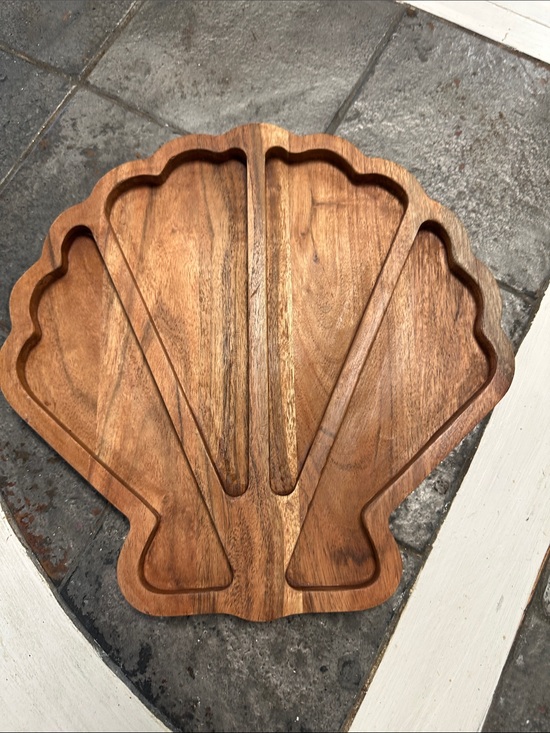 Other - Wooden Shell-Shaped Serving Tray - Natural Brown